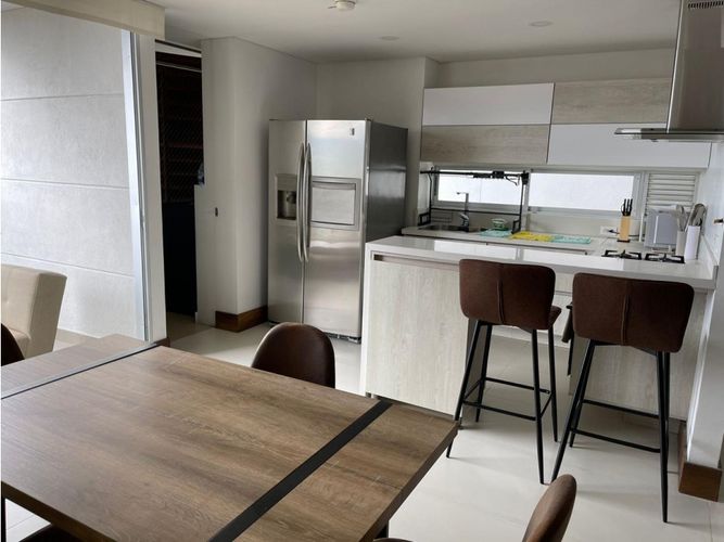 Apartamento de 2 alcobas en venta en Las Lomitas, Sabaneta, 100 m² · foto 3 de 10