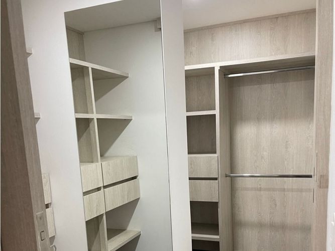 Apartamento de 2 alcobas en venta en Las Lomitas, Sabaneta, 100 m² · foto 7 de 10