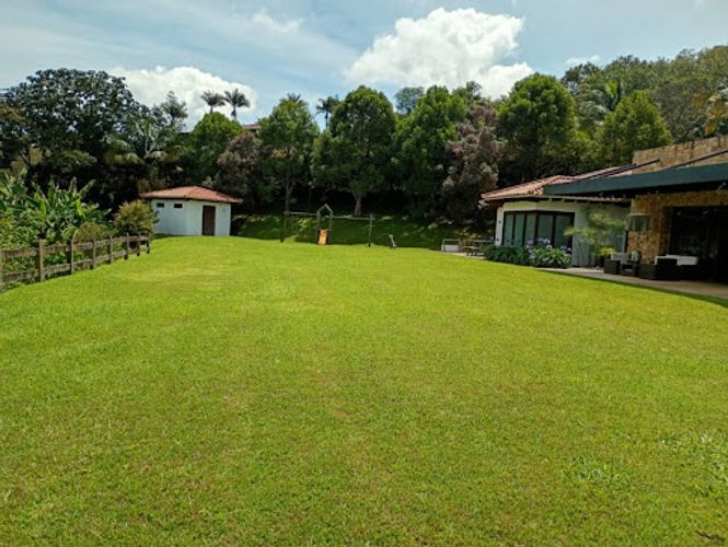 Casa de 3 alcobas en arriendo en El Retiro, 397 m² · foto 14 de 24