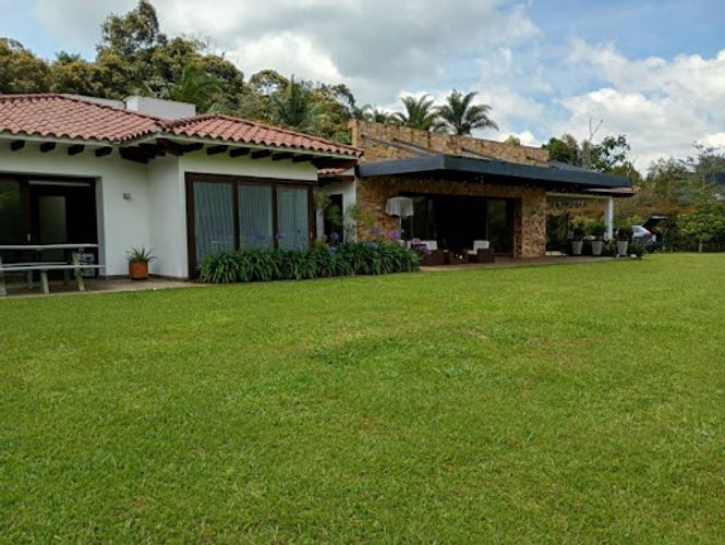 Casa de 3 alcobas en arriendo en El Retiro, 397 m² · foto 15 de 24