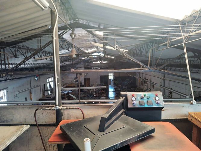 Bodega en venta en El Carmelo, Itagüí, 317 m² · foto 5 de 14
