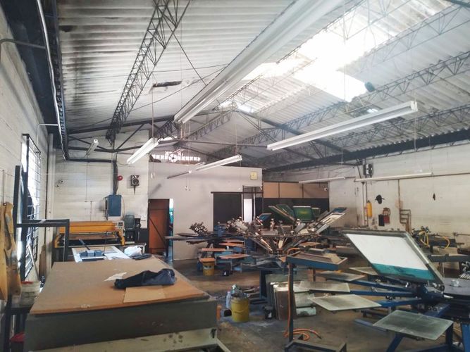 Bodega en venta en El Carmelo, Itagüí, 317 m² · foto 7 de 14