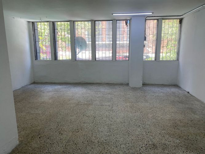 Local en arriendo en La Candelaria, Medellín, 44 m² · foto 5 de 7