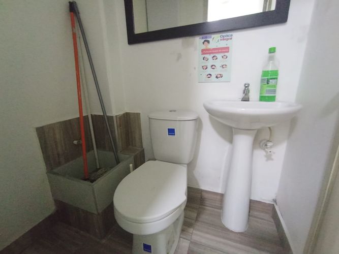 Local en arriendo en La Candelaria, Medellín, 44 m² · foto 7 de 13