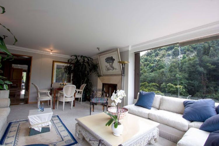 Apartamento de 3 alcobas en arriendo en Chico Norte, Bogotá, 242 m² · foto 4 de 24