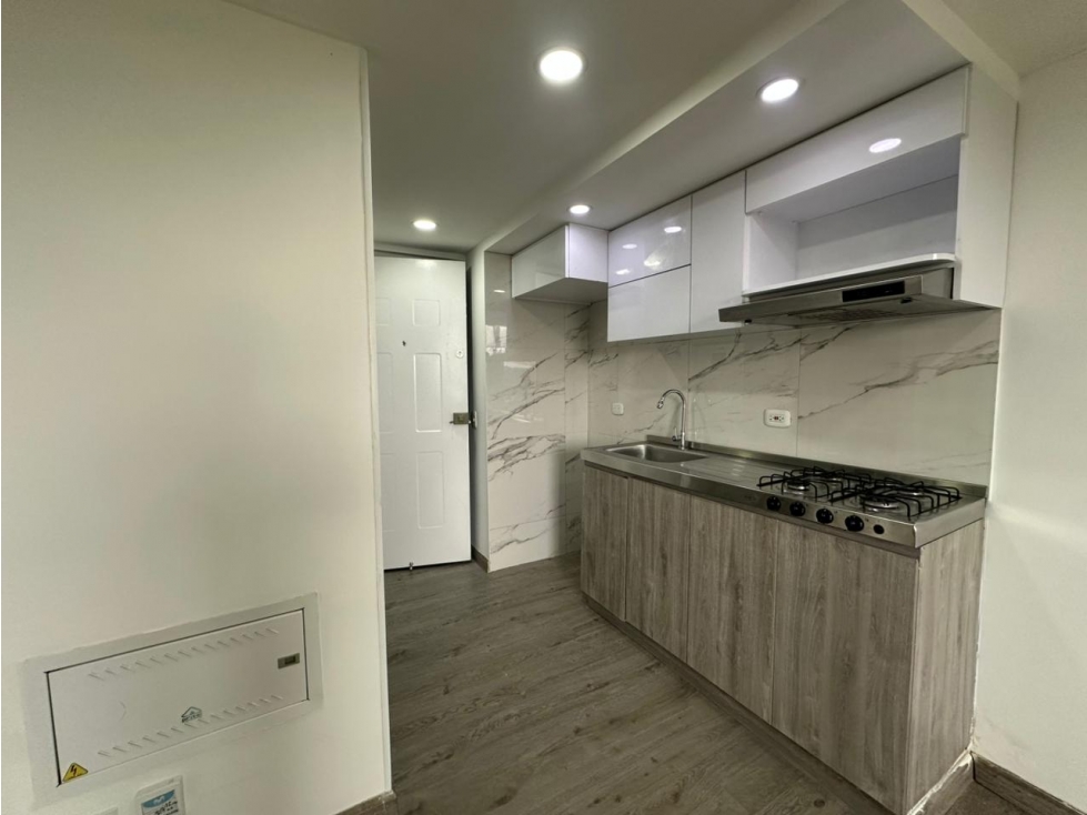 Apartamento en venta en Castilla, Bogotá · foto 3 de 14