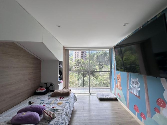Apartamento de 3 alcobas en venta en El Poblado, Medellín, 240 m² · foto 15 de 20