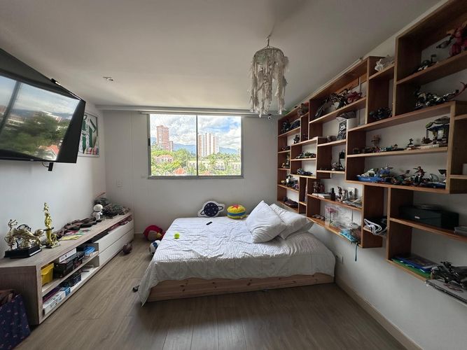 Apartamento de 3 alcobas en venta en El Poblado, Medellín, 240 m² · foto 17 de 20