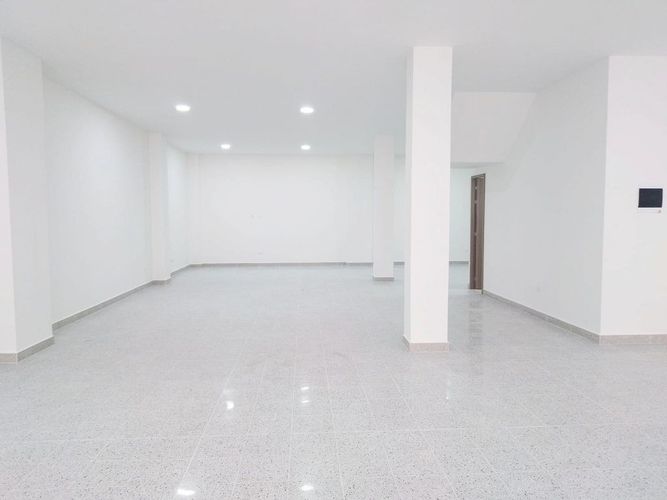 Local en venta en La Gloria, Itagüí, 200 m² · foto 2 de 15