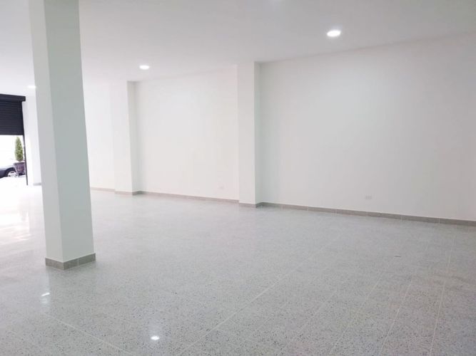 Local en venta en La Gloria, Itagüí, 200 m² · foto 11 de 15