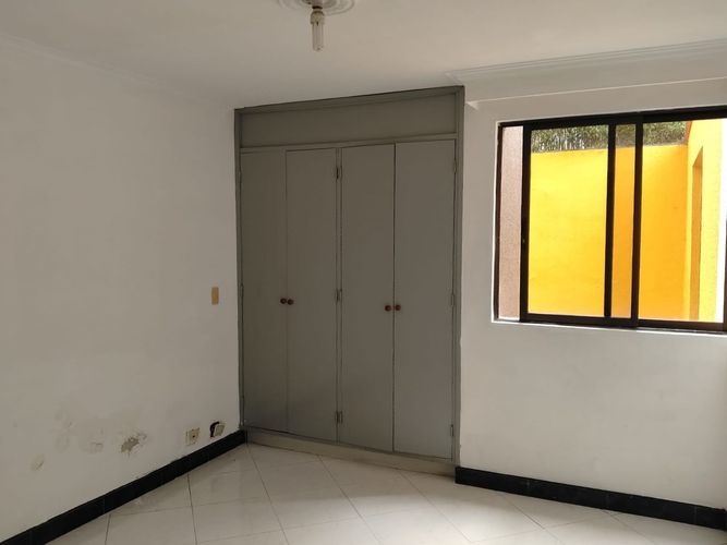 Apartamento de 3 alcobas en venta en La Magnolia, Envigado, 300 m² · foto 9 de 19