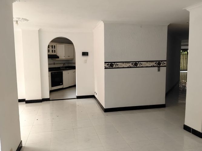 Apartamento de 3 alcobas en venta en La Magnolia, Envigado, 300 m² · foto 6 de 19