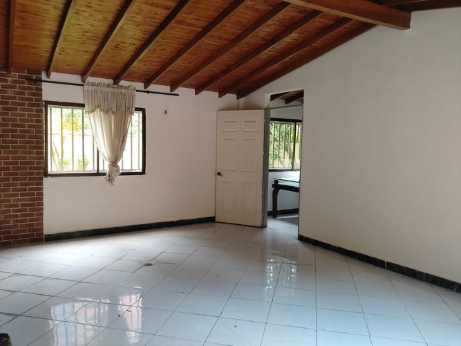 Apartamento de 3 alcobas en venta en La Magnolia, Envigado, 300 m² · foto 7 de 19