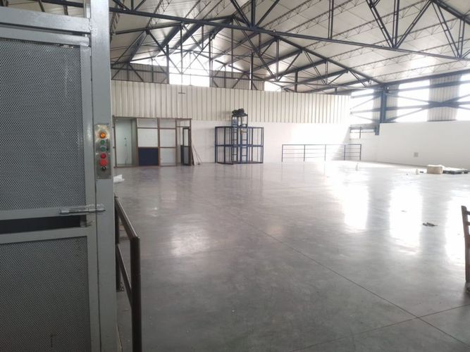 Bodega en arriendo en La Esmeralda, Itagüí, 1000 m² · foto 12 de 15