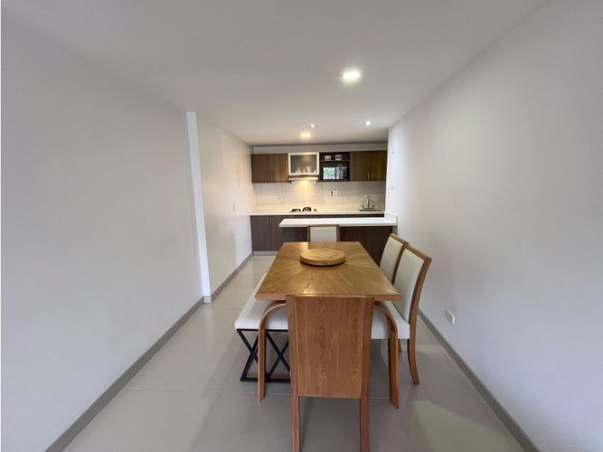 Apartamento de 3 alcobas en venta en Vegas De San Jose, Sabaneta, 84 m² · foto 5 de 19