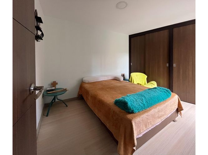 Apartamento de 3 alcobas en venta en Vegas De San Jose, Sabaneta, 84 m² · foto 9 de 19