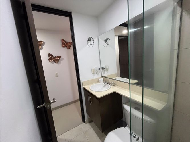 Apartamento de 3 alcobas en venta en Vegas De San Jose, Sabaneta, 84 m² · foto 16 de 19