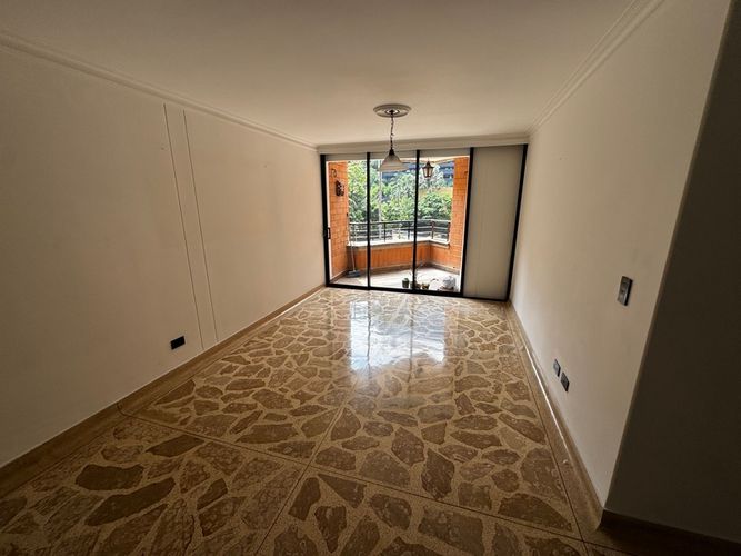 Apartamento de 3 alcobas en arriendo en El Diamante No. 2, Medellín, 145 m² · foto 4 de 20