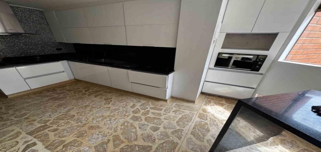 Apartamento de 3 alcobas en arriendo en El Diamante No. 2, Medellín, 145 m² · foto 5 de 20