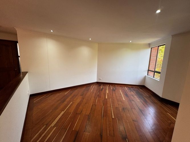 Apartamento de 3 alcobas en arriendo en El Diamante No. 2, Medellín, 120 m² · foto 3 de 21