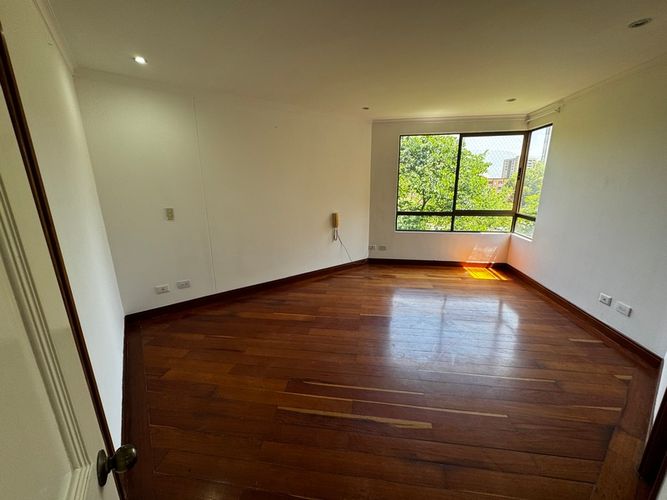 Apartamento de 3 alcobas en arriendo en El Diamante No. 2, Medellín, 120 m² · foto 9 de 21