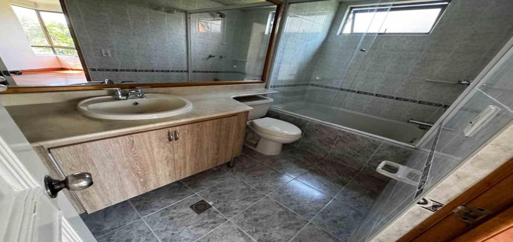 Apartamento de 3 alcobas en arriendo en El Diamante No. 2, Medellín, 120 m² · foto 17 de 21