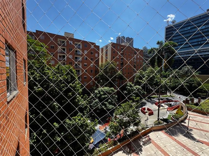 Apartamento de 3 alcobas en arriendo en El Diamante No. 2, Medellín, 120 m² · foto 21 de 21