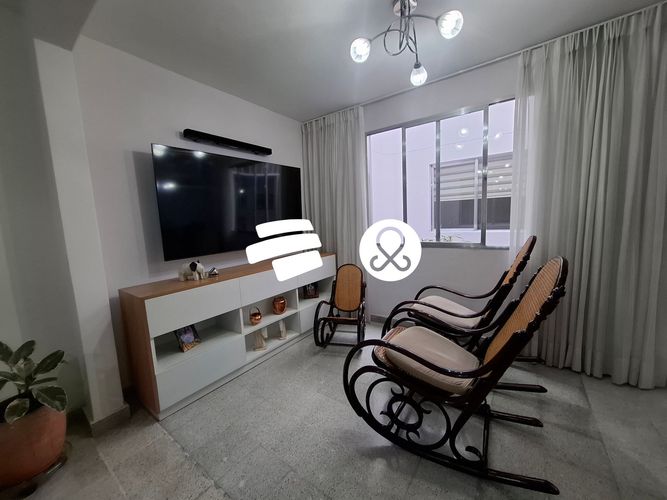 Casa de 3 alcobas en venta en Simon Bolivar, Medellín, 180 m² · foto 2 de 24