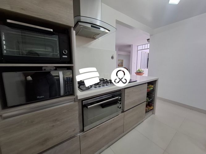 Casa de 3 alcobas en venta en Simon Bolivar, Medellín, 180 m² · foto 17 de 24