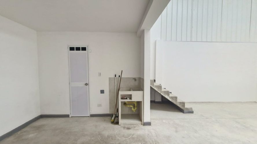 Bodega en venta en Nueva Floresta Del Ict, Cali, 15 m² · foto 5 de 9