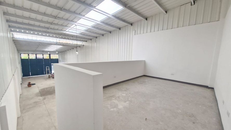 Bodega en venta en Nueva Floresta Del Ict, Cali, 15 m² · foto 4 de 9