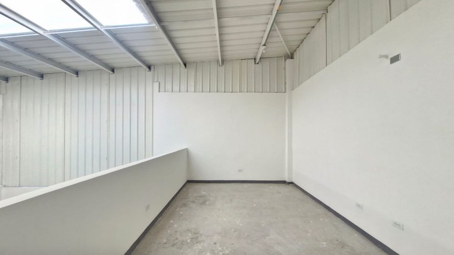 Bodega en venta en Nueva Floresta Del Ict, Cali, 15 m² · foto 7 de 9