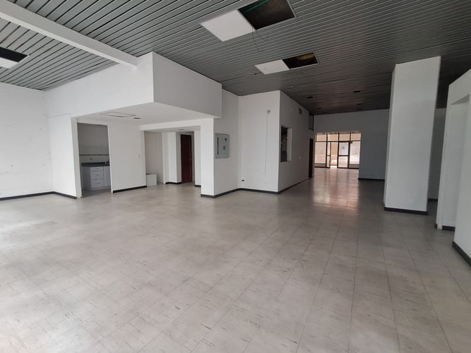 Local en arriendo en Sector Plaza De Bolivar, Pereira, 230 m² · foto 9 de 9