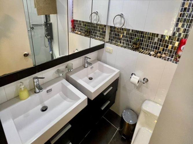 Apartamento de 3 alcobas en arriendo en El Poblado, Medellín, 145 m² · foto 17 de 18