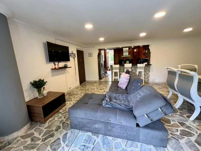 Apartamento de 3 alcobas en arriendo en El Poblado, Medellín, 145 m² · foto 5 de 18