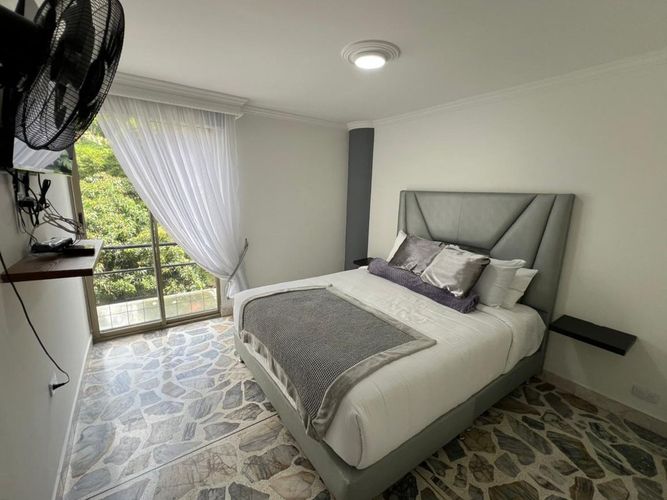 Apartamento de 3 alcobas en arriendo en El Poblado, Medellín, 145 m² · foto 16 de 18