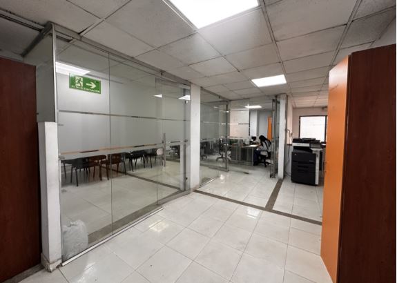 Bodega en Arriendo en Montevideo, Bogotá