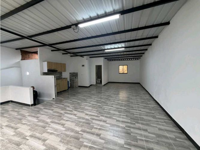Local en arriendo en Campo Valdes No.1, Medellín, 85 m² · foto 4 de 5