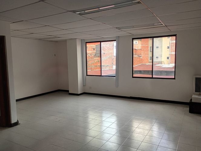 Oficina en arriendo en Laureles, Medellín, 60 m² · foto 7 de 10