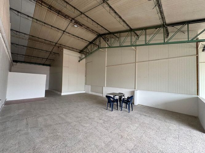 Bodega en arriendo en Cristo Rey, Medellín, 1200 m² · foto 4 de 20
