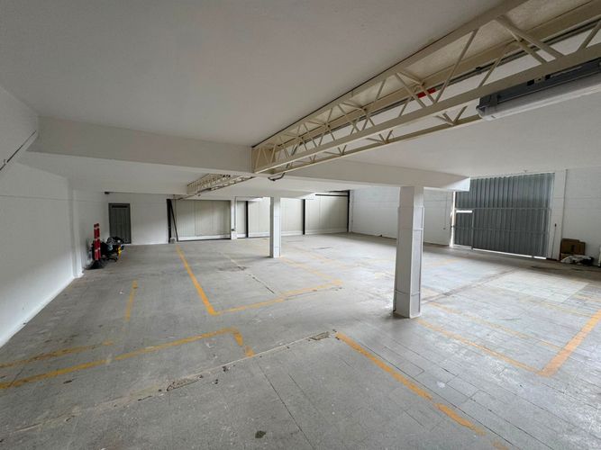 Bodega en arriendo en Cristo Rey, Medellín, 1200 m² · foto 8 de 20