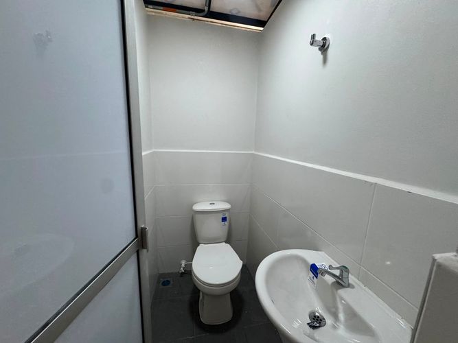 Bodega en arriendo en Cristo Rey, Medellín, 1200 m² · foto 12 de 20