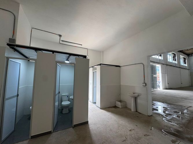 Bodega en arriendo en Cristo Rey, Medellín, 1200 m² · foto 14 de 20