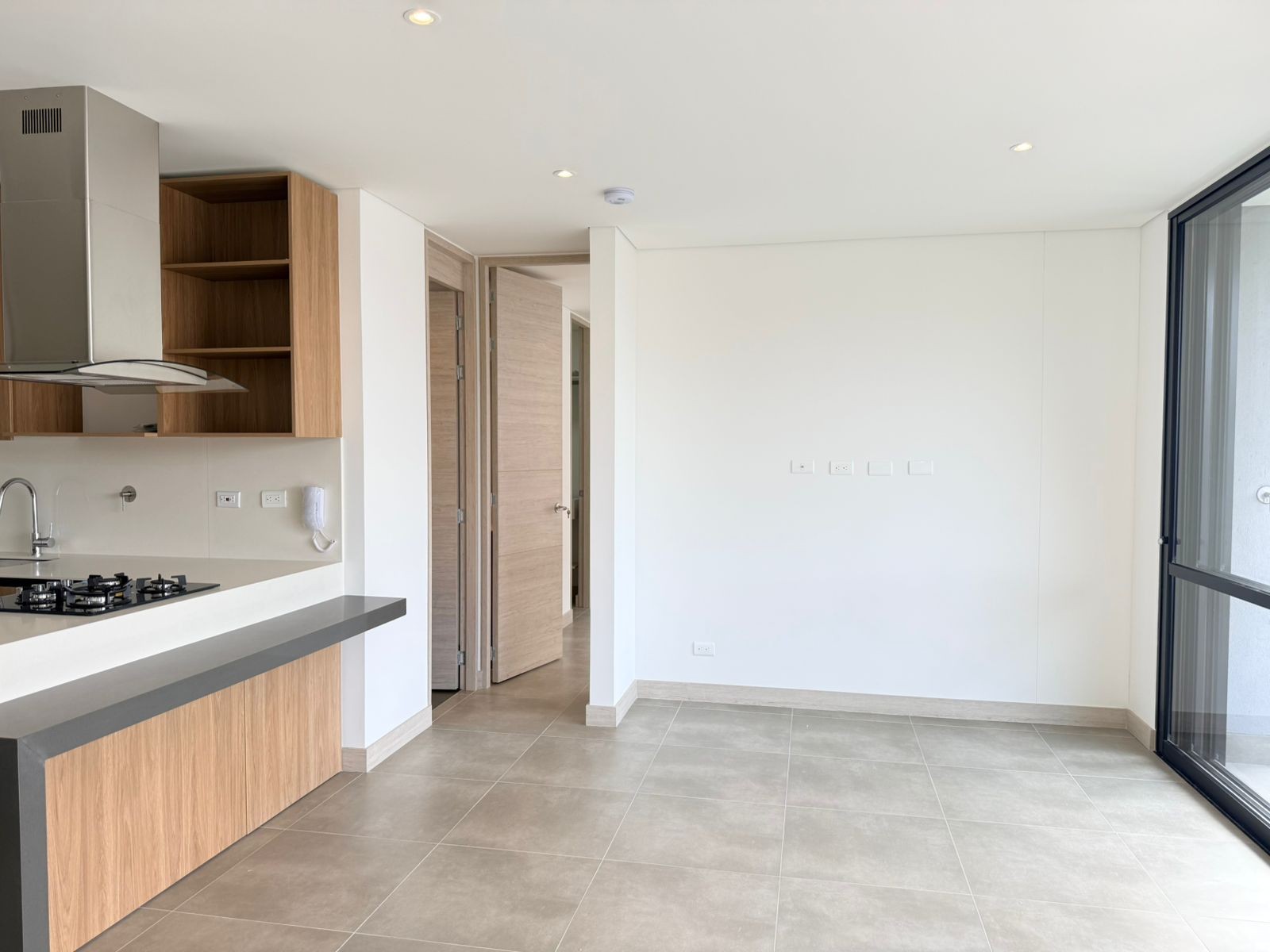 Apartamento en arriendo en El Poblado, Medellín · foto 6 de 16