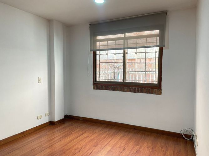 Casa de 3 alcobas en venta en Vegas De La Doctora, Sabaneta, 217 m² · foto 9 de 19