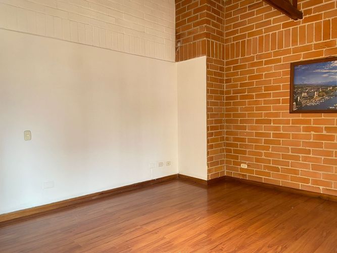 Casa de 3 alcobas en venta en Vegas De La Doctora, Sabaneta, 217 m² · foto 13 de 19