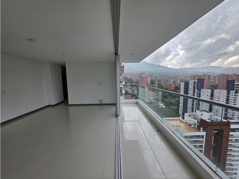 2BR Apartment in Las palmas (95 m²) for Sale - 2