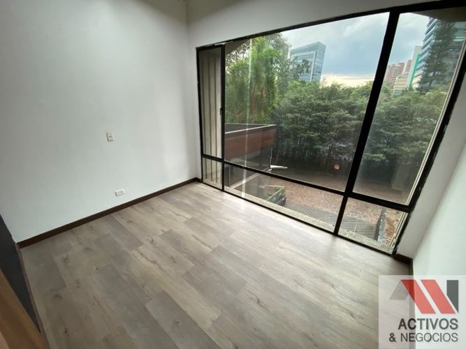 Oficina en arriendo en La Florida, Medellín, 35 m² · foto 2 de 4