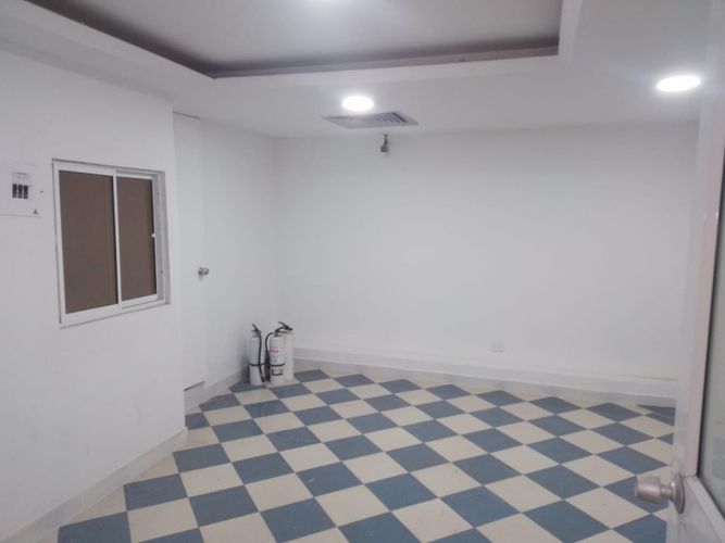 Oficina en arriendo en Camparola, Itagüí, 300 m² · foto 11 de 18