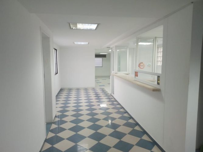 Oficina en arriendo en Camparola, Itagüí, 300 m² · foto 14 de 18